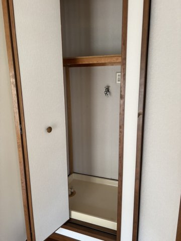 ルナ緑町の収納|室内洗濯パン