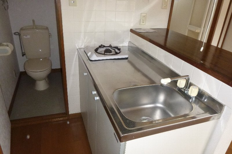 ルナ緑町のキッチン|ガスコンロ１口　カウンター付