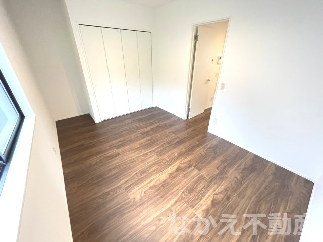 【寝室】 | 落ち着いた色調の寝室です