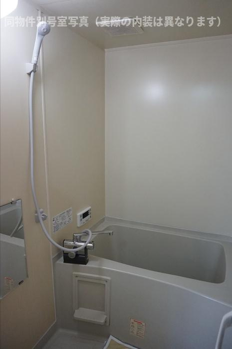 ウィング青山Ⅱの浴室