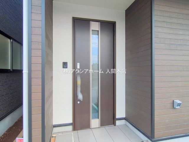 入間市小谷田1丁目・全8棟　新築一戸建　7号棟の玄関|現地写真（2025年9月18日撮影）