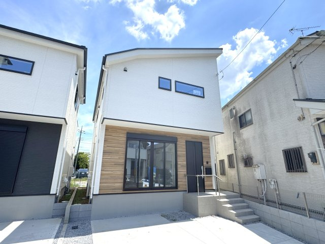 流山市加１丁目新築戸建【流山北小学校：2分】の外観|2号棟外観・完成済み内覧可能です！