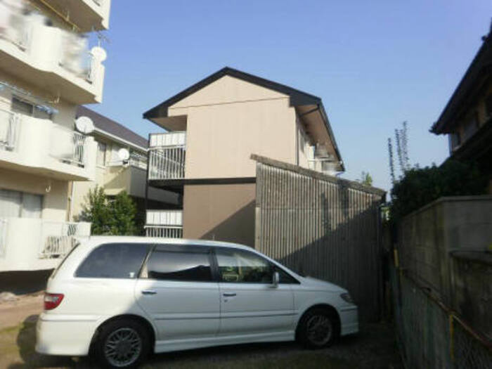 ファミール堀部IV