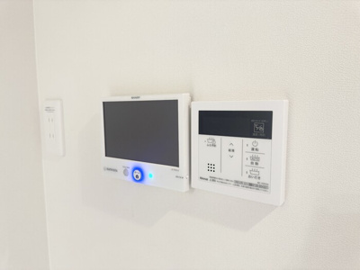 【設備】 | D-GLANZ WEST | モニター付きインターホン、発電モニター