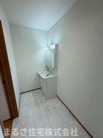 生目台西1丁目　A号棟の独立洗面台