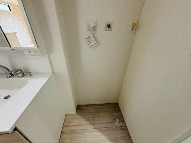 酒々井３期　新築戸建　１号棟のランドリースペース