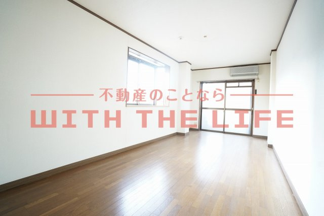 ドリームハウス【キャッシュバック対象物件】の居間・リビング|使いやすい居間です