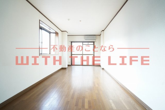 ドリームハウス【キャッシュバック対象物件】の内装|明るい室内です