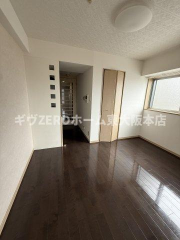 BGC難波タワーの居間・リビング