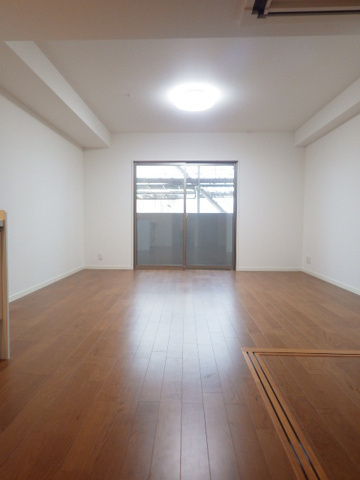 熊本市南区島町４丁目の賃貸マンションの内装