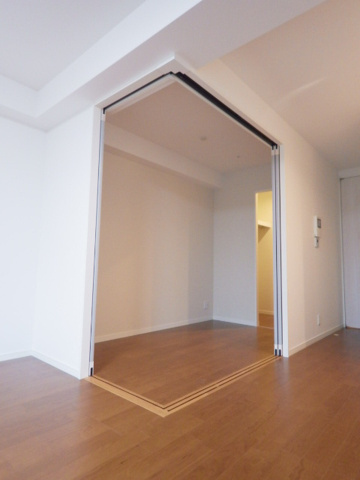 熊本市南区島町４丁目の賃貸マンションの洋室