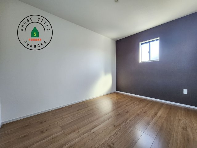 糸島市板持第1-1棟(1号棟)の寝室|主寝室には収納力に優れたクローゼットがありますので、お部屋もすっきり片付きます。