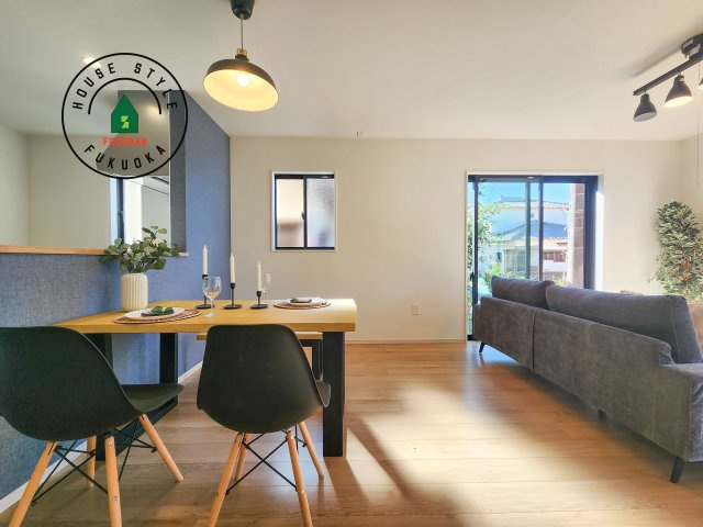 糸島市板持第1-1棟(1号棟)の居間・リビング|多くの時間を過すことになるリビングだからこそ、いつも穏やかな空間・解放感が味わえ毎日が充実します。