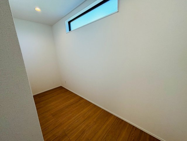 酒々井３期　新築戸建　2号棟の洋室