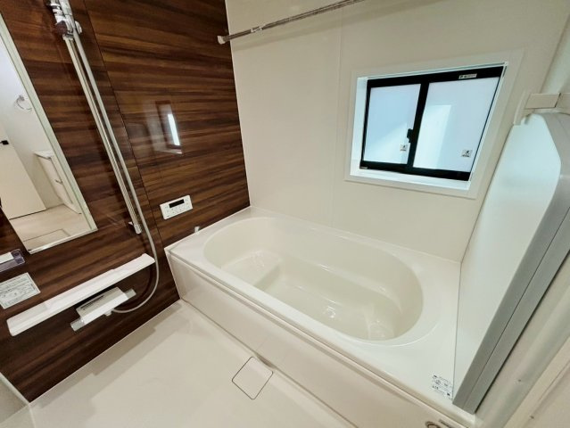 酒々井３期　新築戸建　2号棟の浴室