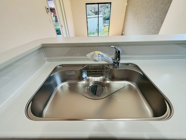 酒々井３期　新築戸建　2号棟のキッチン