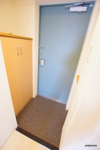 エスリード野田阪神駅前　仲介手数料無料の玄関