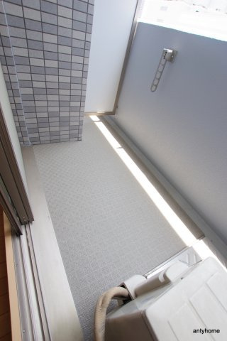 エスリード野田阪神駅前　仲介手数料無料のバルコニー