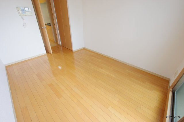 エスリード野田阪神駅前　仲介手数料無料の居間・リビング