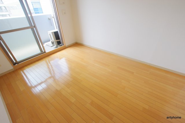 エスリード野田阪神駅前　仲介手数料無料の寝室