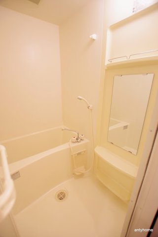 エスリード野田阪神駅前　仲介手数料無料の浴室