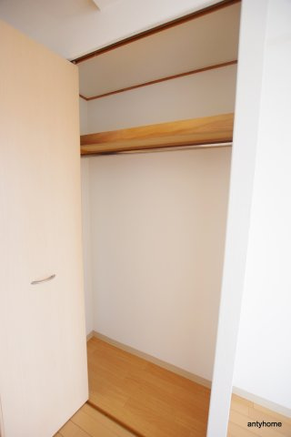 エスリード野田阪神駅前　仲介手数料無料の収納