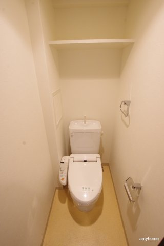 エスティメゾン京橋　仲介手数料無料のトイレ