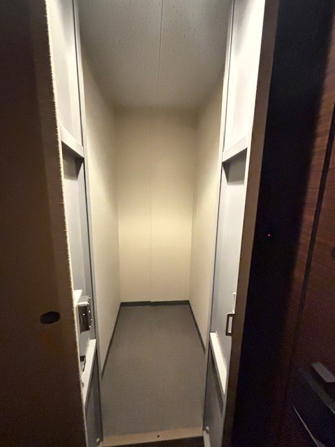 玄関先のトランクルーム