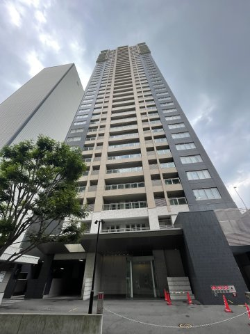 レジデンス梅田ローレルタワーの外観パース