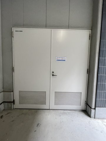 レジデンス梅田ローレルタワーの玄関