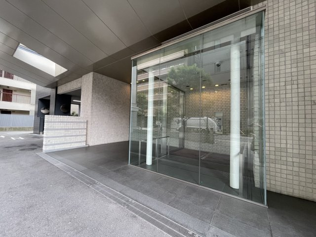 レジデンス梅田ローレルタワーのエントランス