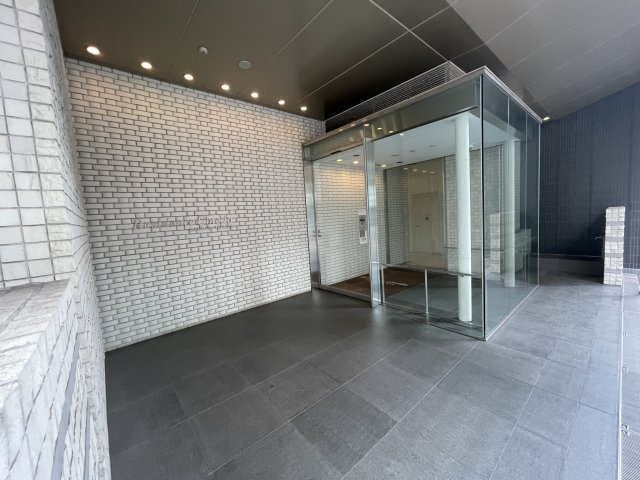 レジデンス梅田ローレルタワーのエントランス