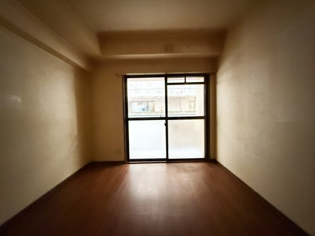 ダイアパレス中宝永町の洋室