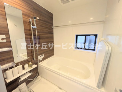 【浴室】 | 浜松市中央区鴨江2丁目 新築一戸建て | 風呂です