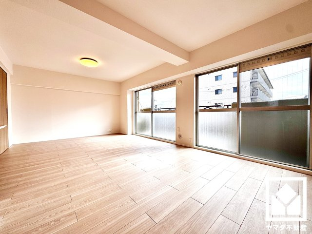 藤和伏見コープの居間・リビング