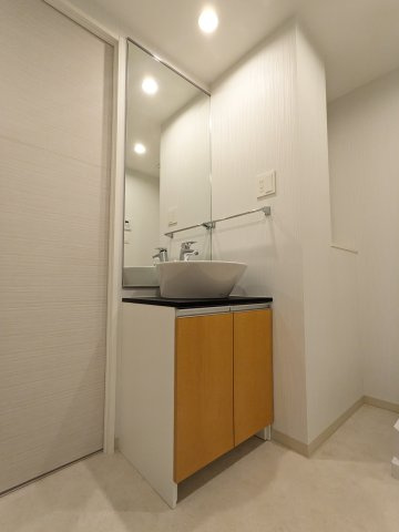 クレストタップ名古屋ウエストの洗面所|306号室