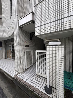 【エントランス】 | アーバンハウス駒場 | 月額管理料無料！賃貸管理はアブレイズパートナーズにお任せを！
