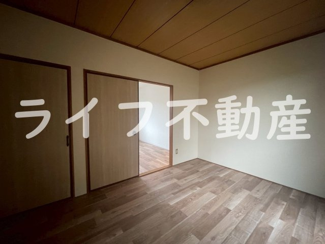 ロイヤルハイツの内装|明るい室内です