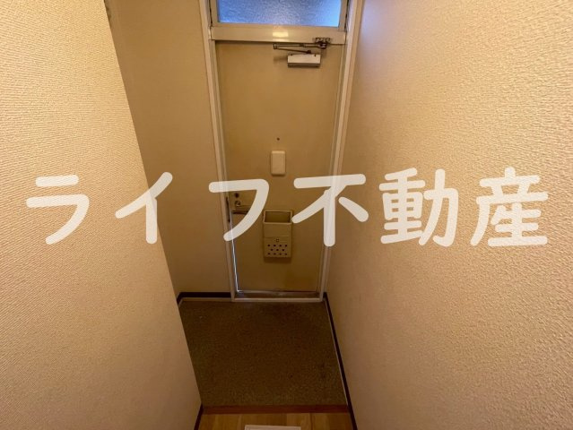 ロイヤルハイツの玄関|玄関です