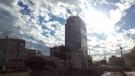 千葉県庁まで111m