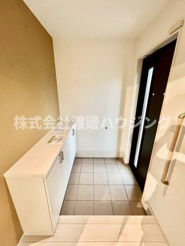 山手台新町１丁目一戸建の玄関