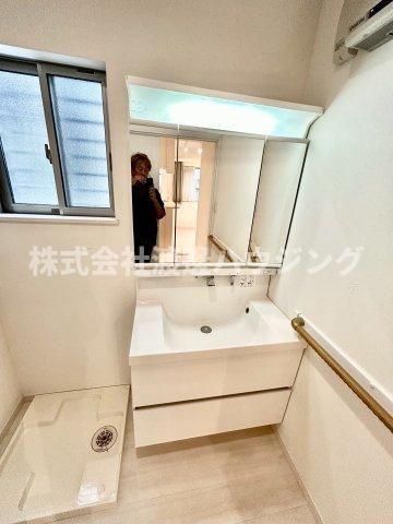 山手台新町１丁目一戸建の洗面所