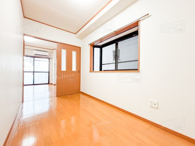 エスペランサ壱番館の寝室|風通しの良い寝室です★