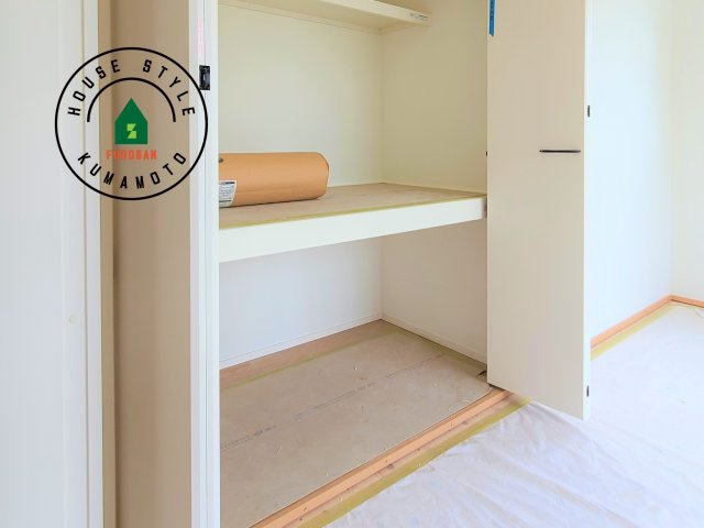 熊本市中央区琴平2丁目第2-5棟（2号棟）　の内観：施工例|収納には困りません。