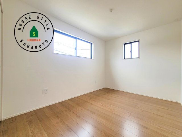 熊本市中央区琴平2丁目第2-5棟（4号棟）　の内観：施工例|穏やかな光が差し込む室内には、穏やかな時間が流れます。