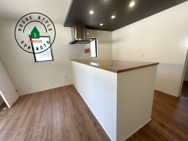 熊本市中央区琴平2丁目第2-5棟（5号棟）　の内観：施工例|キッチンから立ち込める香りが今日の料理を期待させます。