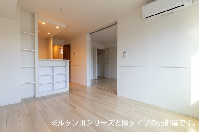 イーストフィールドⅡの居間・リビング|居室・リビング