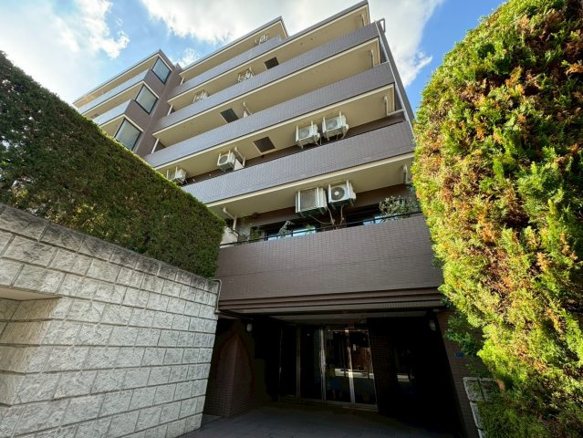 藤和シティホームズ代々木Ⅱの外観|おしゃれな外観です