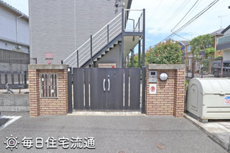 【エントランス】