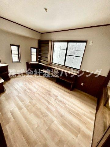 住道１丁目一戸建の洋室